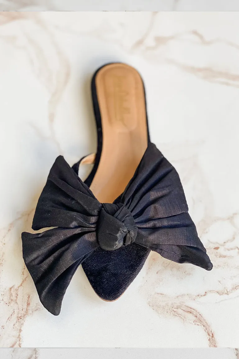 Black Bow Flats