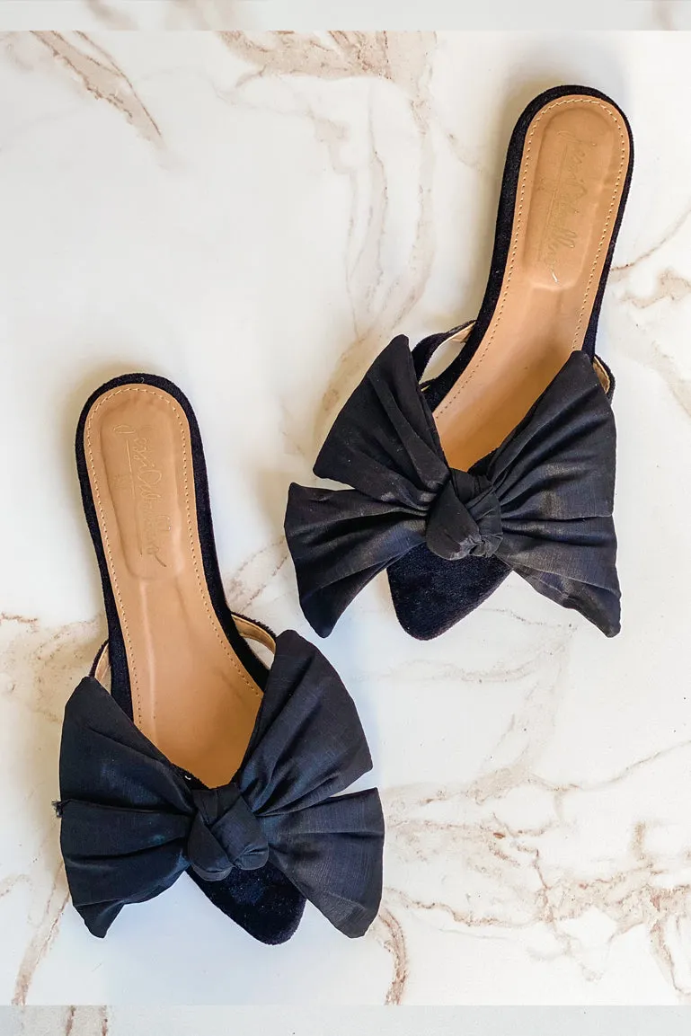 Black Bow Flats