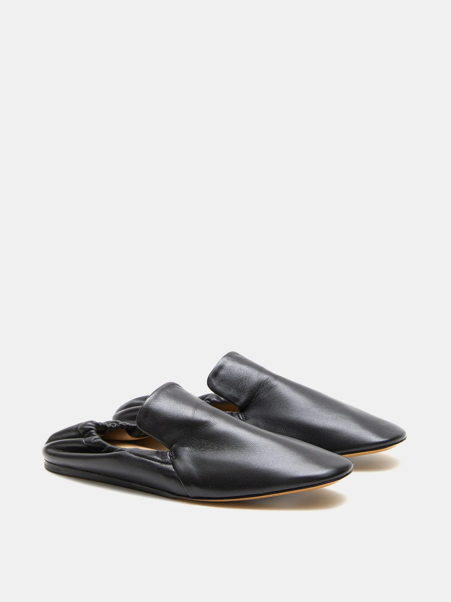 Moccasin / Black Leather